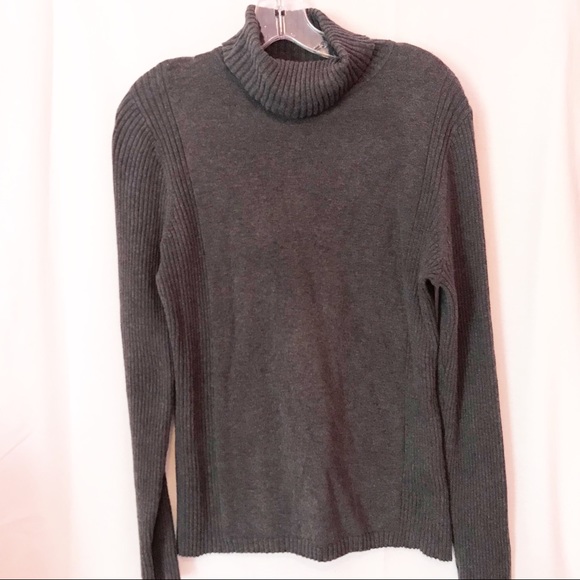 Leo & Nicole Grey Turtleneck Sweater - Picture 1 of 2